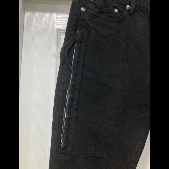 Mr. Completely black zipped side jeans. Size 31 - Picture 3 of 8